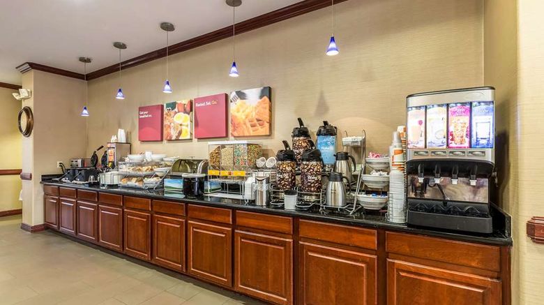 <b>Comfort Suites Restaurant</b>. Images powered by <a href="https://iceportal.shijigroup.com/" title="IcePortal" target="_blank">IcePortal</a>.