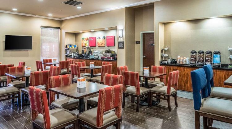 Comfort Suites Near Texas State Univ. Restaurant