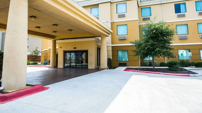 <b>Sleep Inn & Suites Exterior</b>. Images powered by <a href="https://iceportal.shijigroup.com/" title="IcePortal" target="_blank">IcePortal</a>.
