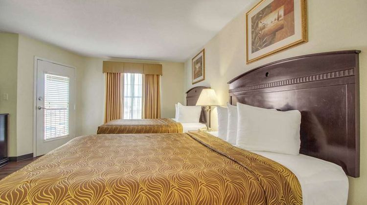 MainStay Suites Texas Medical Center Room