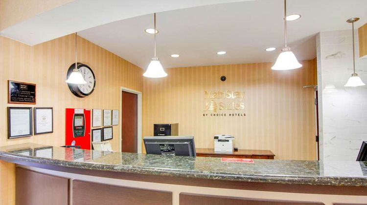 MainStay Suites Texas Medical Center Lobby