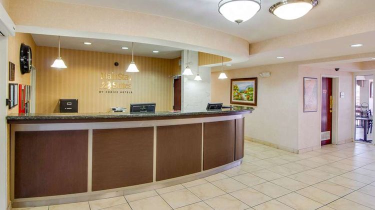 MainStay Suites Texas Medical Center Lobby