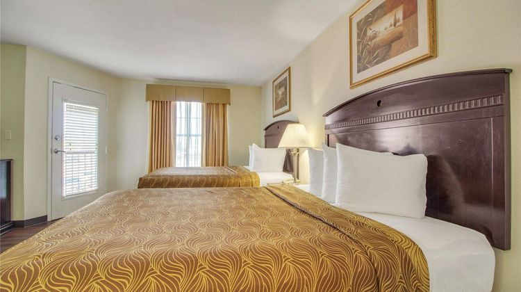 MainStay Suites Texas Medical Center Room