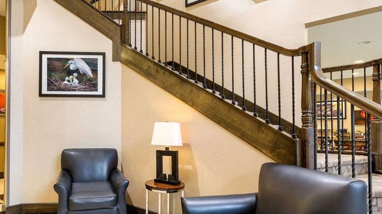 Comfort Inn and Suites Winnie Lobby