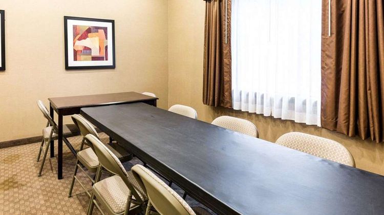 Comfort Inn and Suites Winnie Meeting