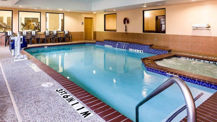 Comfort Suites near NASA - Clear Lake Pool