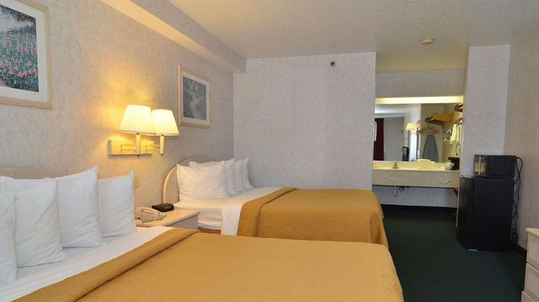 <b>Econo Lodge San Antonio South Suite</b>. Images powered by <a href="https://iceportal.shijigroup.com/" title="IcePortal" target="_blank">IcePortal</a>.