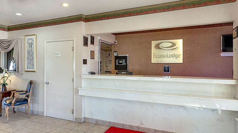 <b>Econo Lodge San Antonio South Lobby</b>. Images powered by <a href="https://iceportal.shijigroup.com/" title="IcePortal" target="_blank">IcePortal</a>.