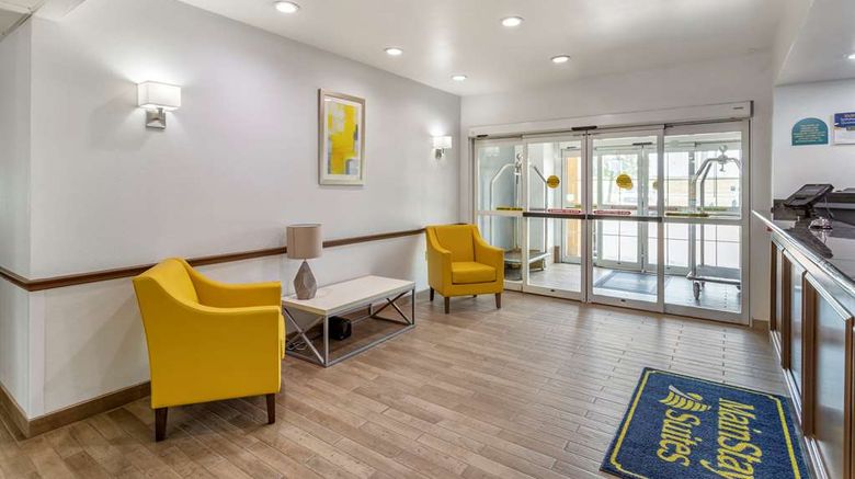 <b>MainStay Suites Lobby</b>. Images powered by <a href="https://iceportal.shijigroup.com/" title="IcePortal" target="_blank">IcePortal</a>.