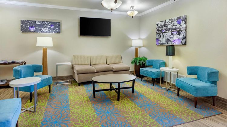 Sleep Inn & Suites Lobby