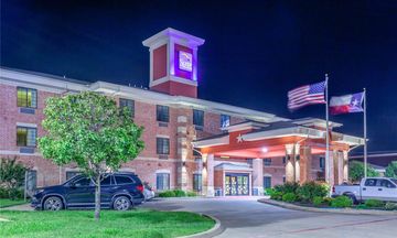 Sleep Inn & Suites
