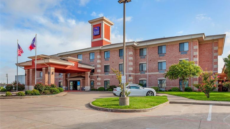 <b>Sleep Inn & Suites Exterior</b>. Images powered by <a href="https://iceportal.shijigroup.com/" title="IcePortal" target="_blank">IcePortal</a>.