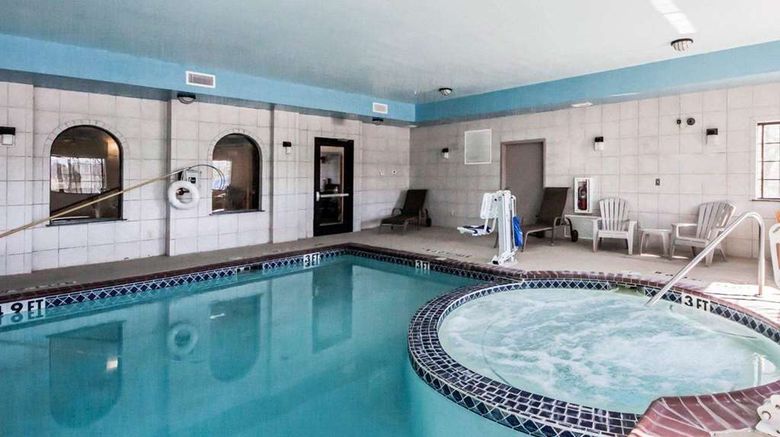 <b>Sleep Inn and Suites Shamrock Pool</b>. Images powered by <a href="https://iceportal.shijigroup.com/" title="IcePortal" target="_blank">IcePortal</a>.