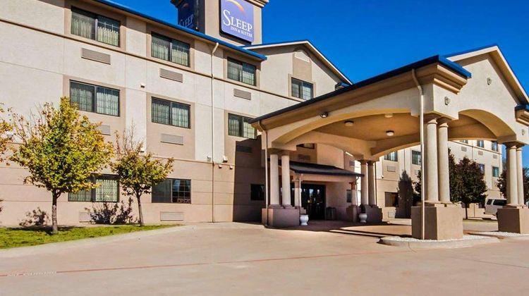 Sleep Inn and Suites Shamrock Exterior