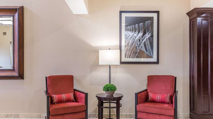 Comfort Suites IAH Airport Beltway 8 Lobby