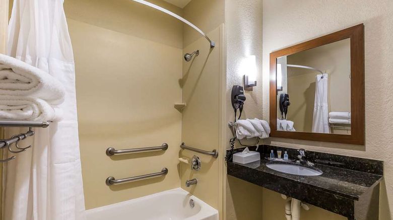 <b>Comfort Suites IAH Airport Beltway 8 Suite</b>. Images powered by <a href="https://iceportal.shijigroup.com/" title="IcePortal" target="_blank">IcePortal</a>.