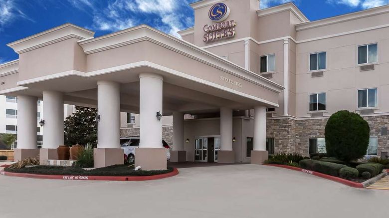 <b>Comfort Suites IAH Airport Beltway 8 Exterior</b>. Images powered by <a href="https://iceportal.shijigroup.com/" title="IcePortal" target="_blank">IcePortal</a>.