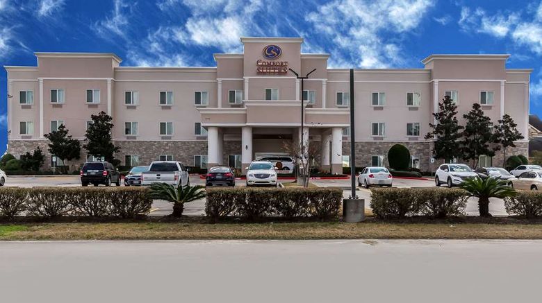 <b>Comfort Suites IAH Airport Beltway 8 Exterior</b>. Images powered by <a href="https://iceportal.shijigroup.com/" title="IcePortal" target="_blank">IcePortal</a>.