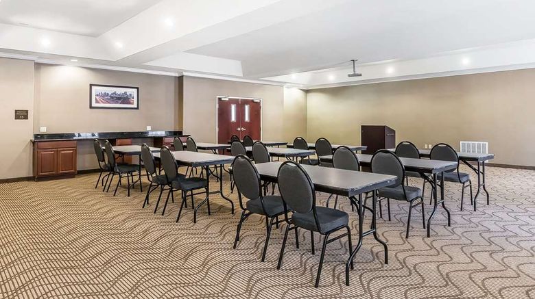 <b>Comfort Suites IAH Airport Beltway 8 Meeting</b>. Images powered by <a href="https://iceportal.shijigroup.com/" title="IcePortal" target="_blank">IcePortal</a>.