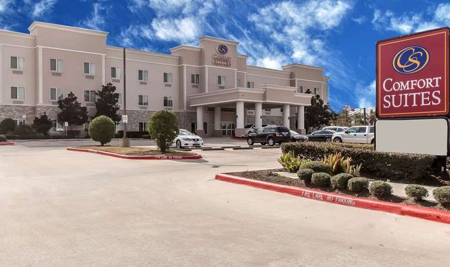 Comfort Suites IAH Airport Beltway 8 Exterior