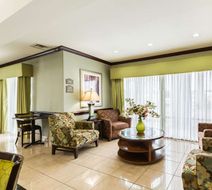 Comfort Suites Lobby