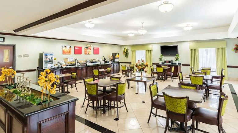 <b>Comfort Suites Restaurant</b>. Images powered by <a href="https://iceportal.shijigroup.com/" title="IcePortal" target="_blank">IcePortal</a>.