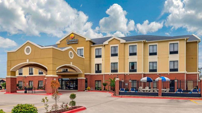 <b>Comfort Inn Exterior</b>. Images powered by <a href="https://iceportal.shijigroup.com/" title="IcePortal" target="_blank">IcePortal</a>.