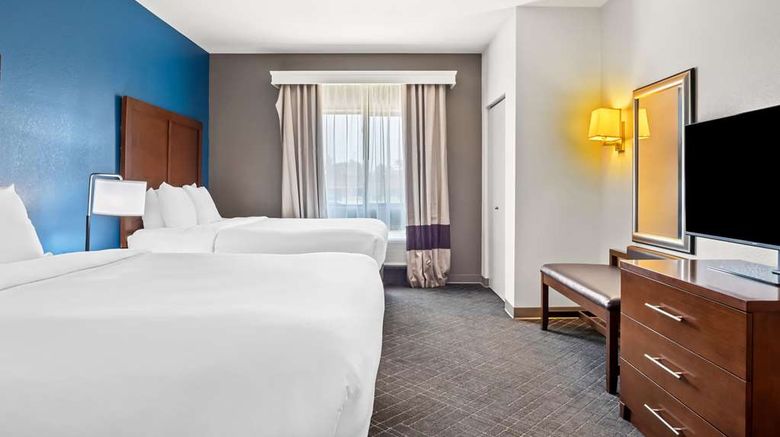 <b>Comfort Suites Lindale - Tyler North Suite</b>. Images powered by <a href="https://iceportal.shijigroup.com/" title="IcePortal" target="_blank">IcePortal</a>.