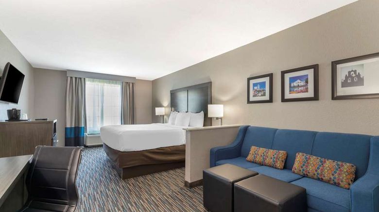<b>Comfort Inn & Suites near Medical Center Room</b>. Images powered by <a href="https://iceportal.shijigroup.com/" title="IcePortal" target="_blank">IcePortal</a>.