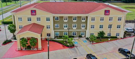 Comfort Suites Exterior