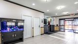 <b>Quality Inn & Suites Lobby</b>. Images powered by <a href="https://iceportal.shijigroup.com/" title="IcePortal" target="_blank">IcePortal</a>.