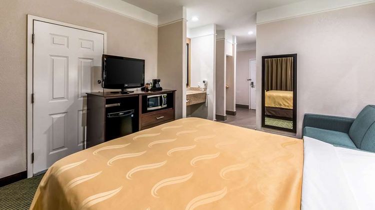 Quality Inn & Suites Room