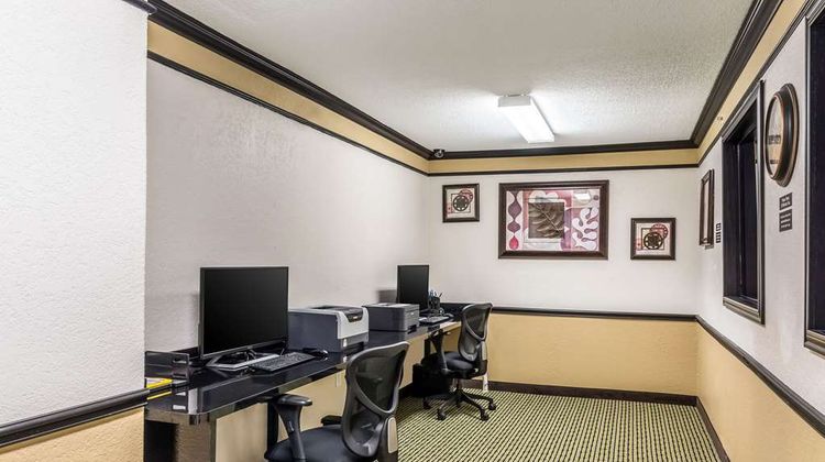 Quality Inn & Suites Other