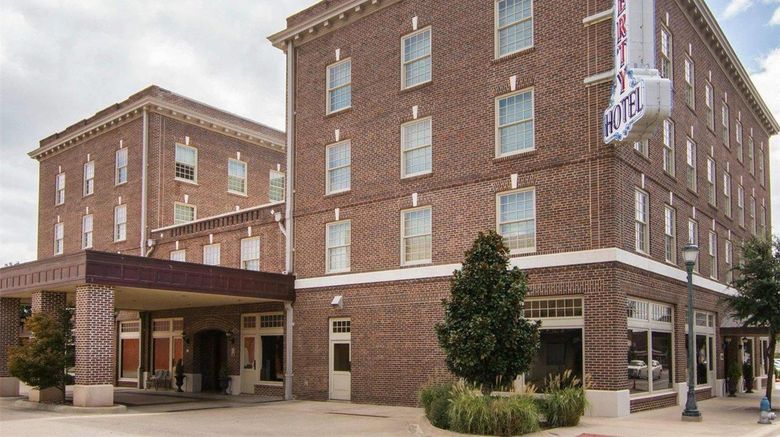 <b>Liberty Hotel, an Ascend Collection Htl Exterior</b>. Images powered by <a href="https://iceportal.shijigroup.com/" title="IcePortal" target="_blank">IcePortal</a>.