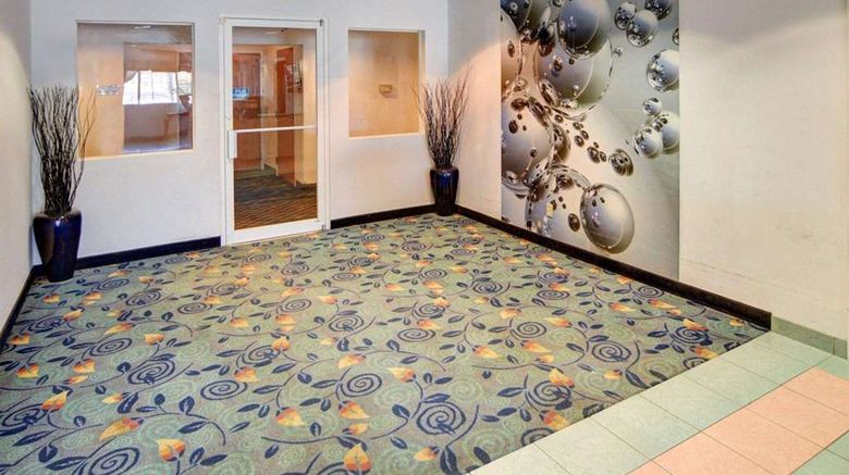 <b>Rodeway Inn & Suites Lewisville I-35 Lobby</b>. Images powered by <a href="https://iceportal.shijigroup.com/" title="IcePortal" target="_blank">IcePortal</a>.