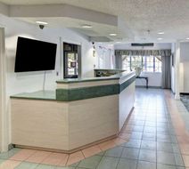 Rodeway Inn & Suites Lewisville I-35 Lobby