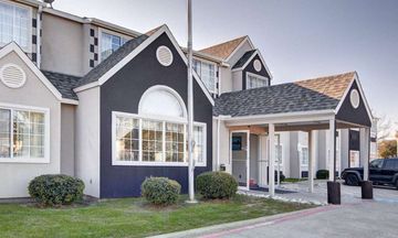 Rodeway Inn & Suites Lewisville I-35