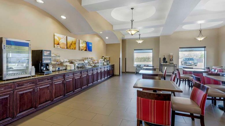 <b>Comfort Suites Benbrook Restaurant</b>. Images powered by <a href="https://iceportal.shijigroup.com/" title="IcePortal" target="_blank">IcePortal</a>.