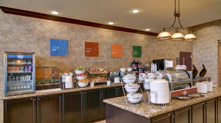 Comfort Suites at Frisco Sq/Pizza Hut Pk Restaurant