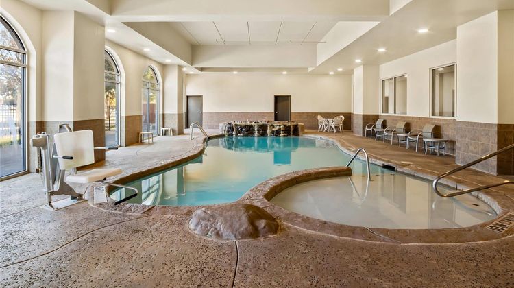 Comfort Suites at Frisco Sq/Pizza Hut Pk Pool