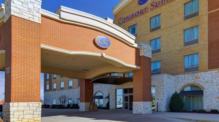 Comfort Suites at Frisco Sq/Pizza Hut Pk Exterior