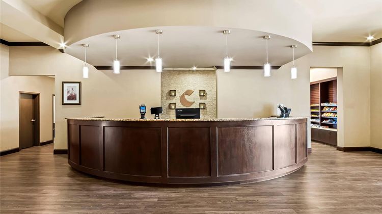 Comfort Suites at Frisco Sq/Pizza Hut Pk Lobby