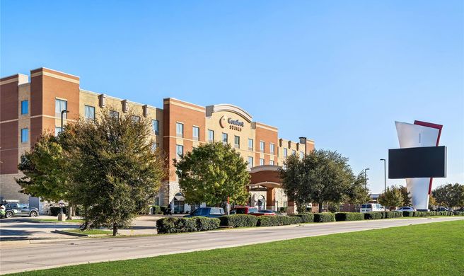 Comfort Suites Frisco Exterior