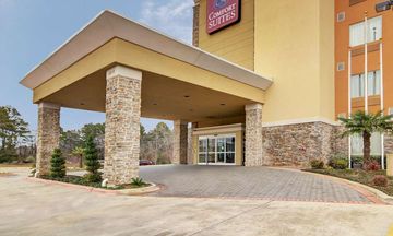 Comfort Suites