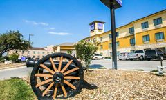 Sleep Inn & Suites