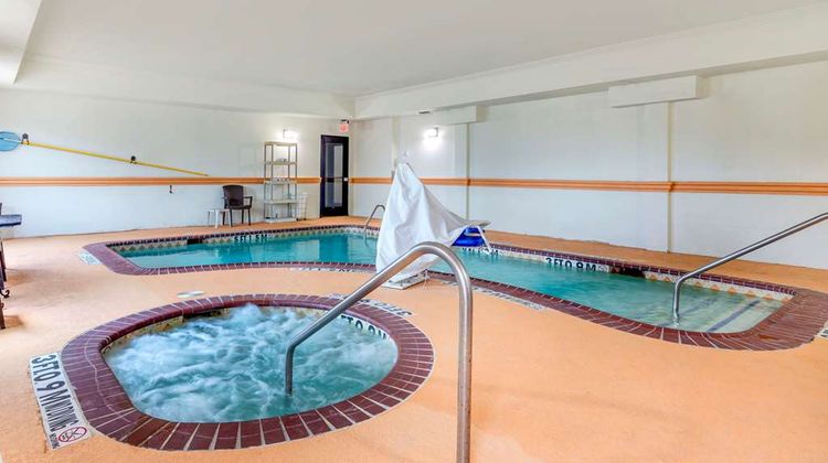Comfort Inn Pool