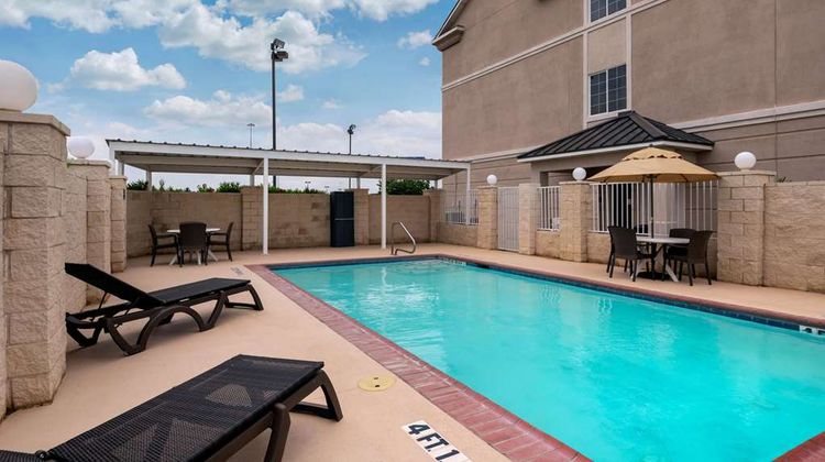 Comfort Inn & Suites Pool