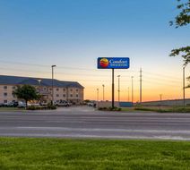 Comfort Inn & Suites Exterior