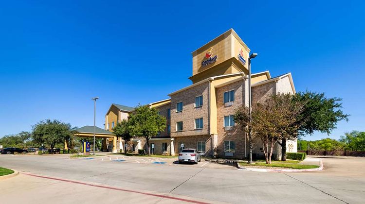 Comfort Inn & Suites Exterior