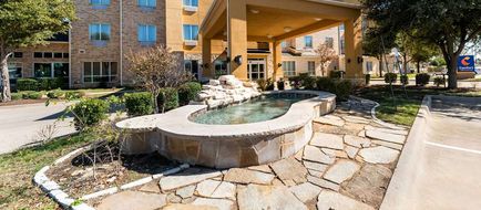 Comfort Inn & Suites Exterior
